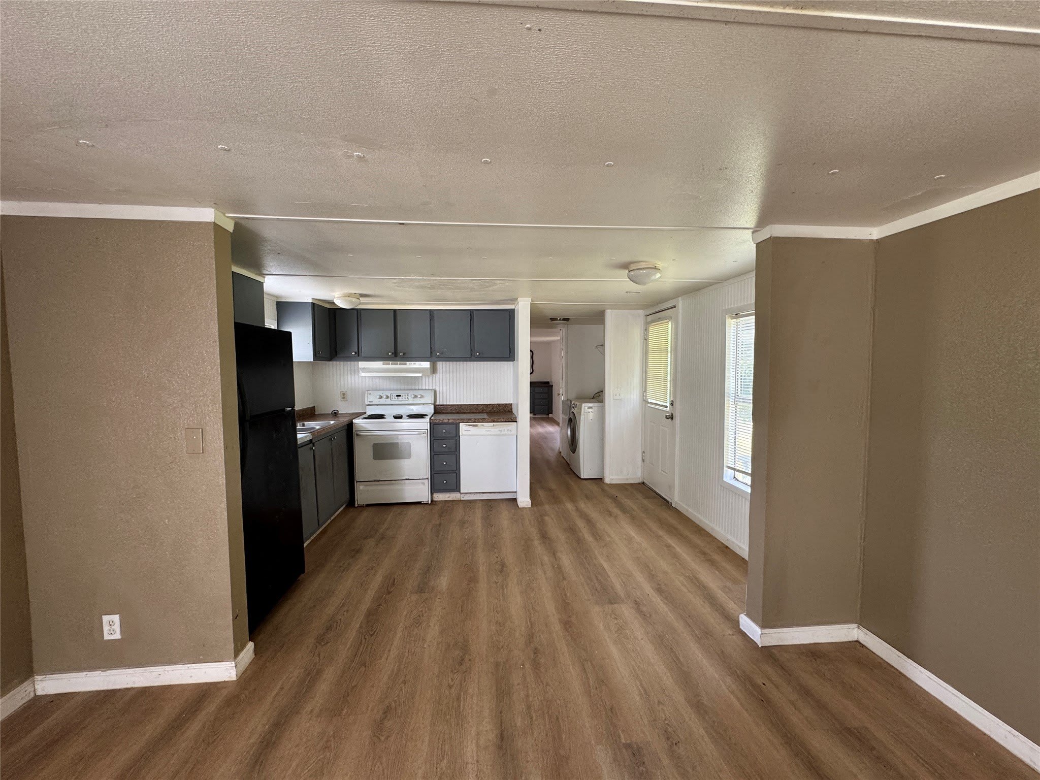 204 W Tarrant Street – photo 2