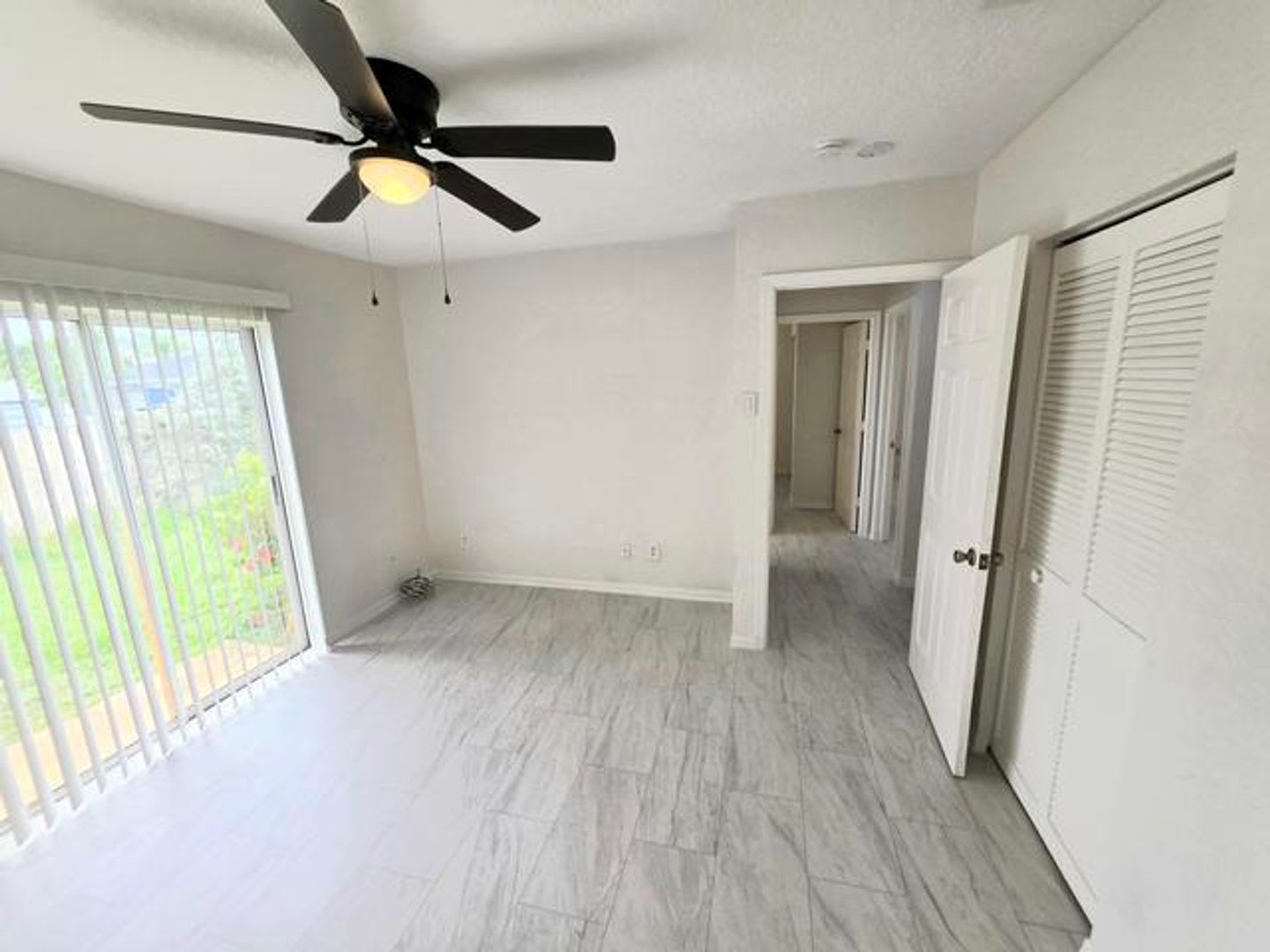 569 E Ridge Circle N, Boynton Beach, FL 33435 – photo 5