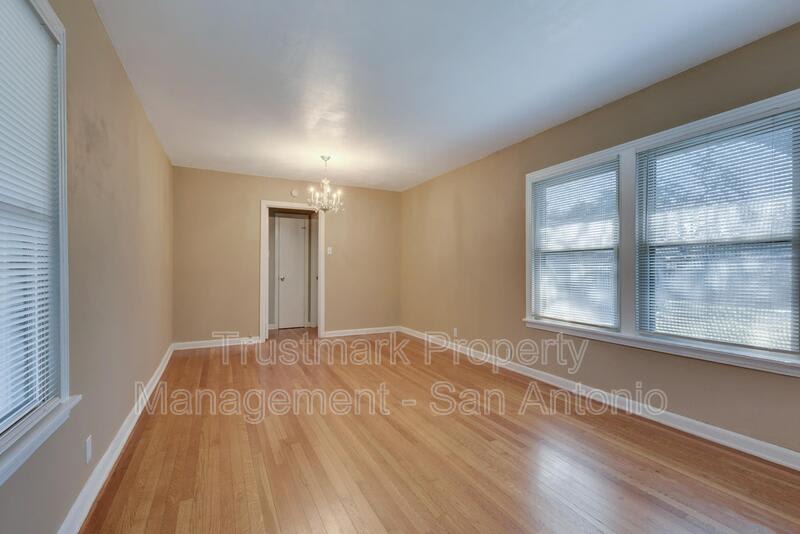 1322 W Malone Ave – photo 4