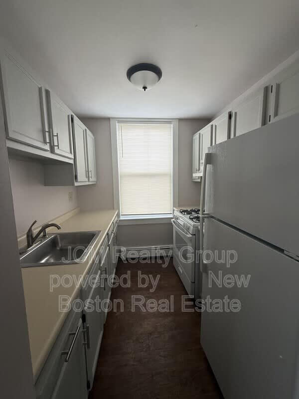 40 Winthrop Street – photo 2