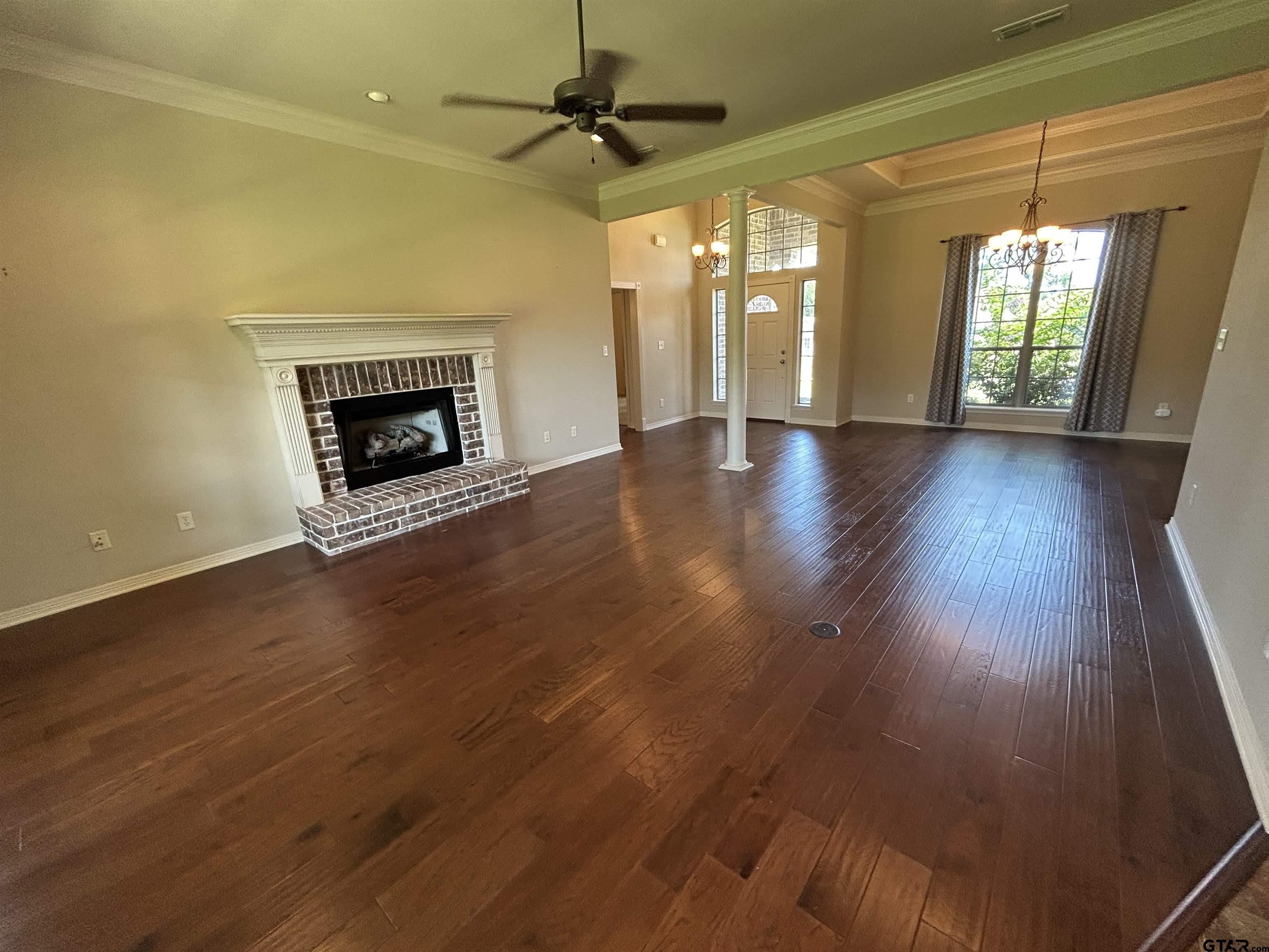 518 Susie St – photo 3