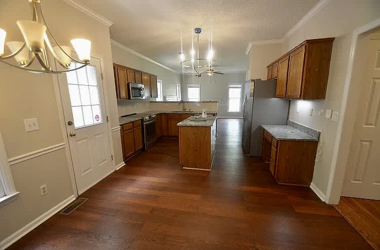 3406 Weatherby Drive – photo 2