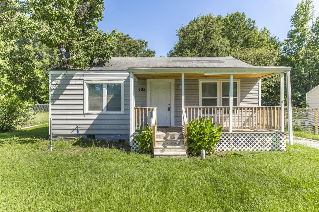 108 Angela Avenue – photo 1