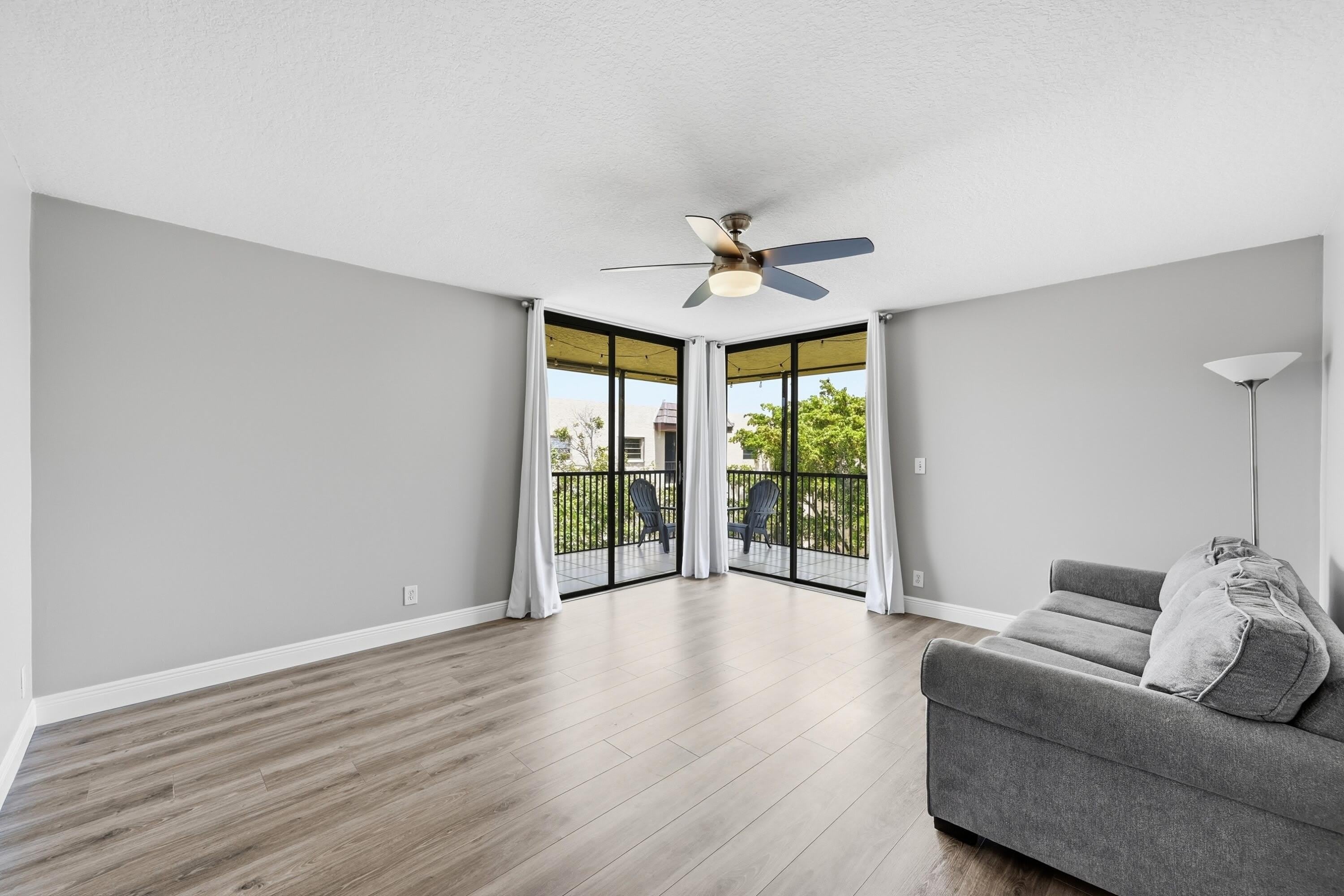 10401 W Broward Boulevard – photo 2