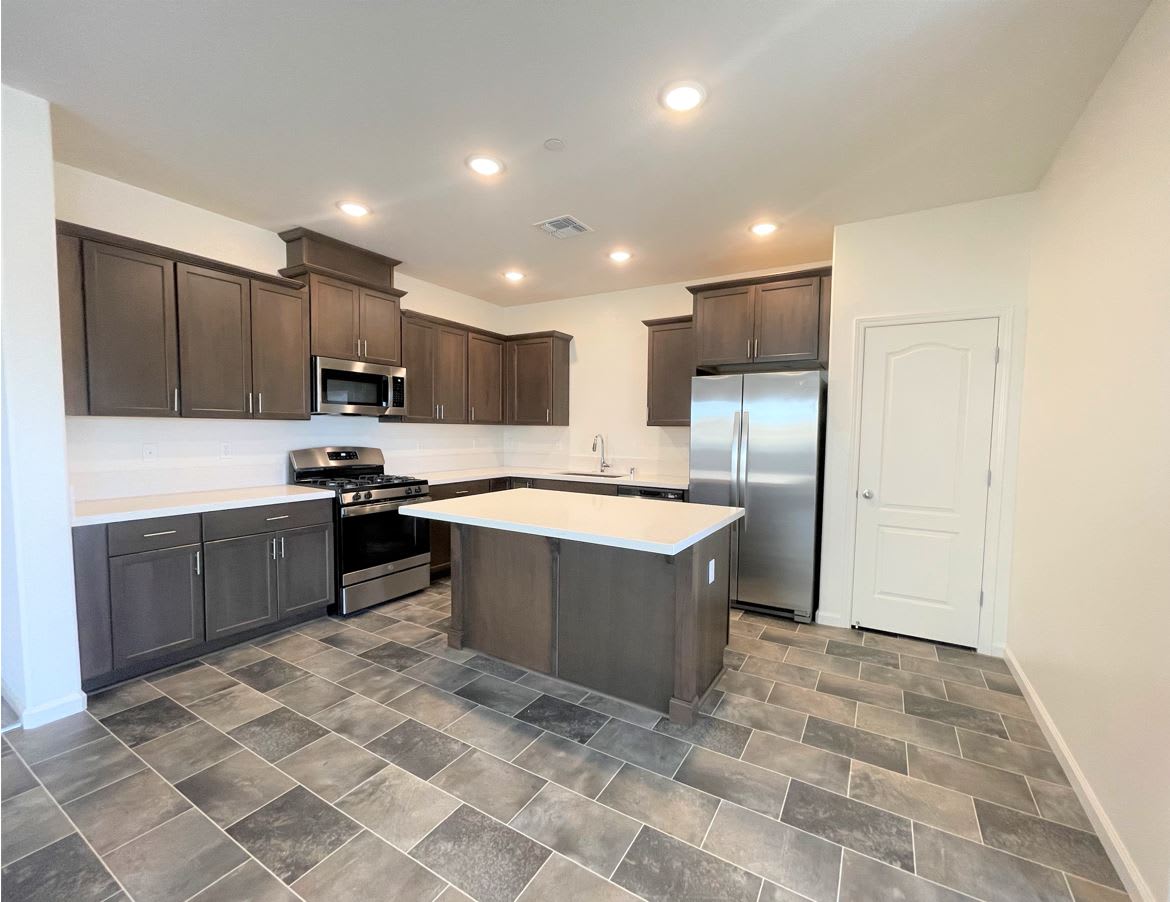 4211 Candle Ct – photo 5