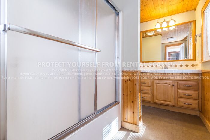 369 Steele Road – photo 5
