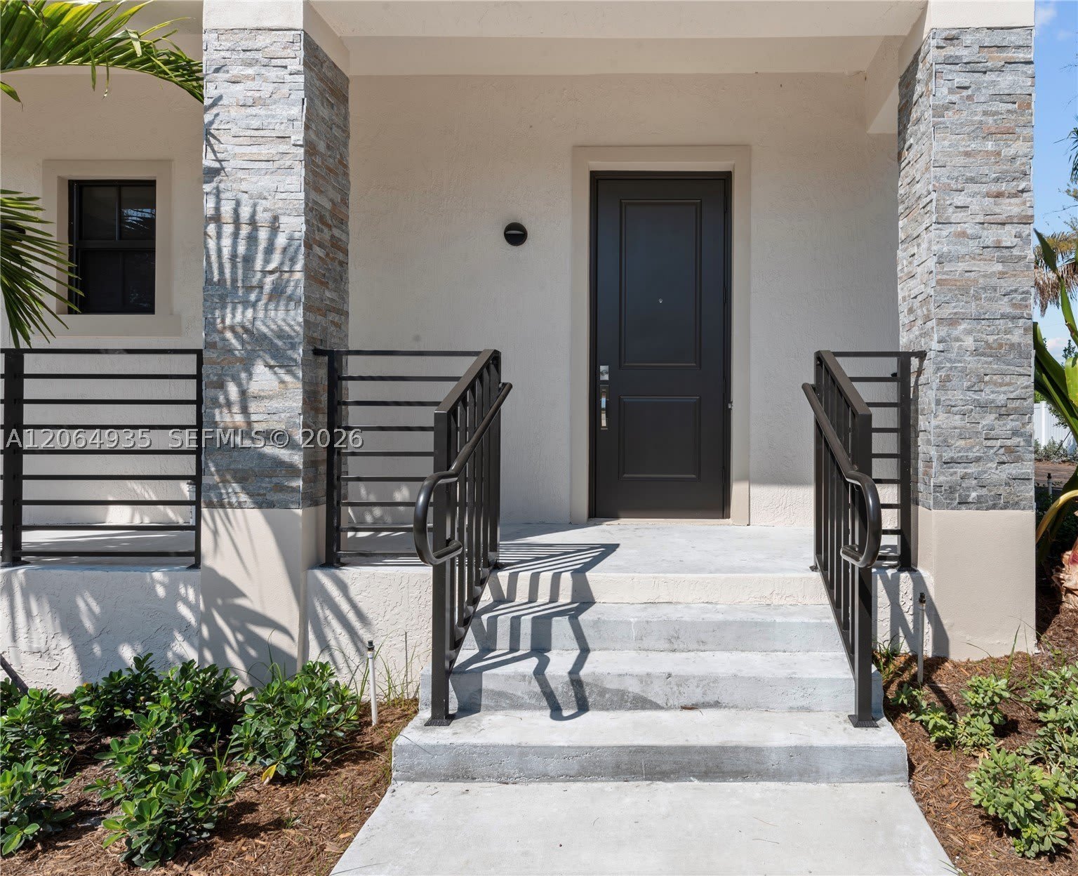 5745 SW 44th COURT – photo 1