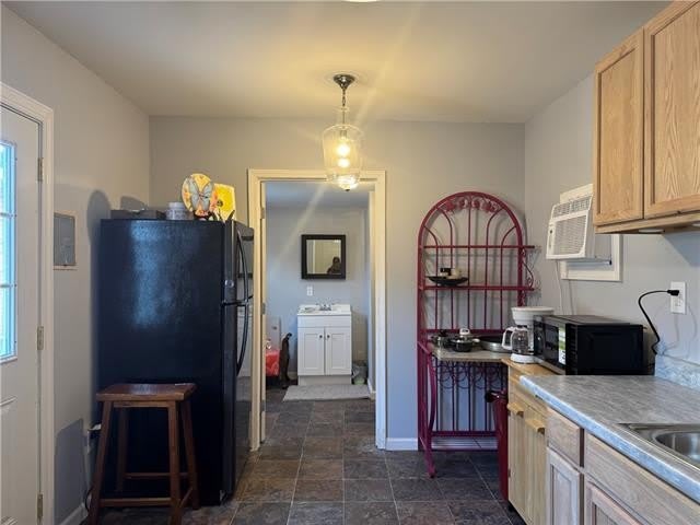 521 VICTORY Drive – photo 2