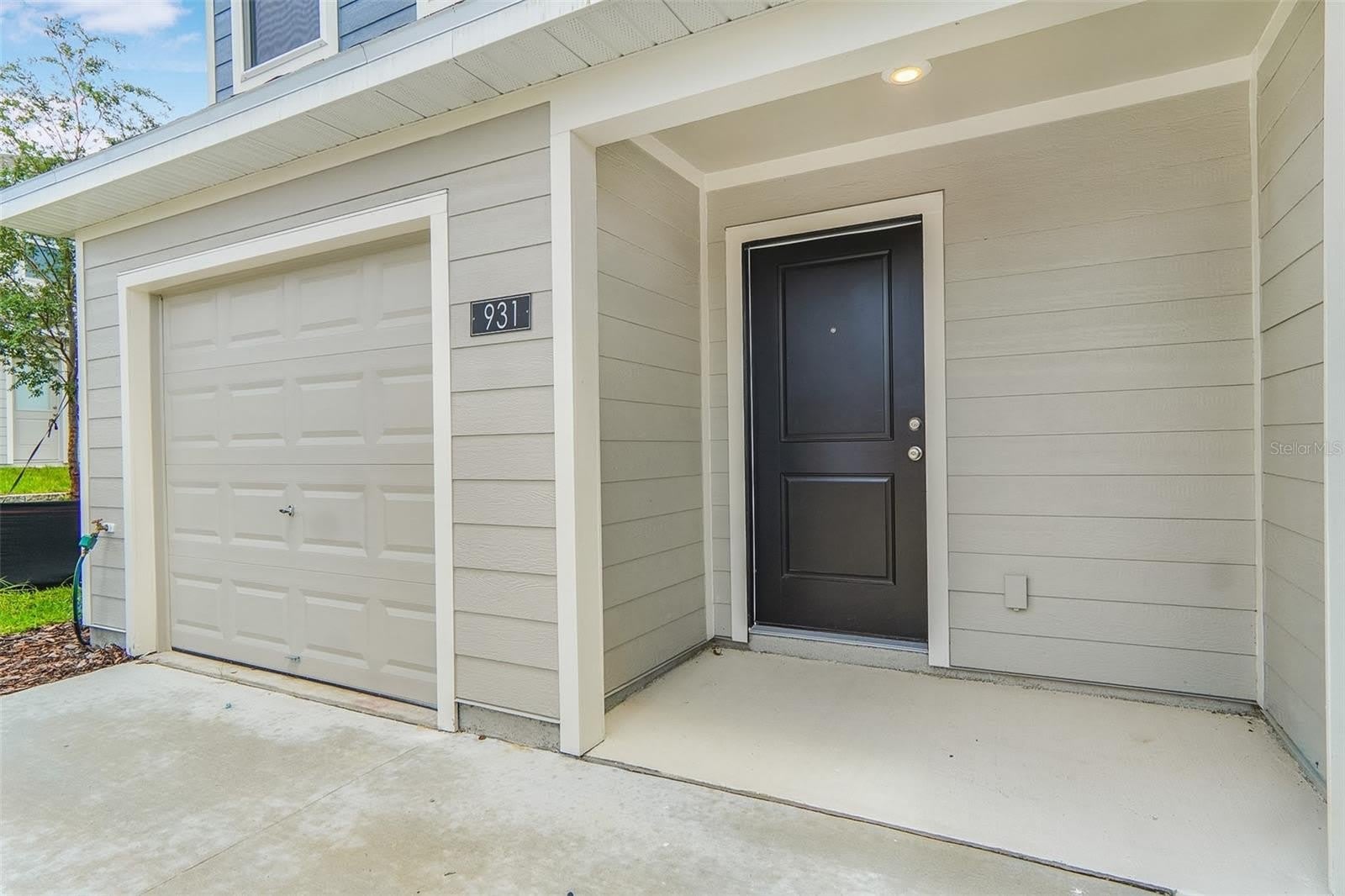 931 PHOENIX Street – photo 2