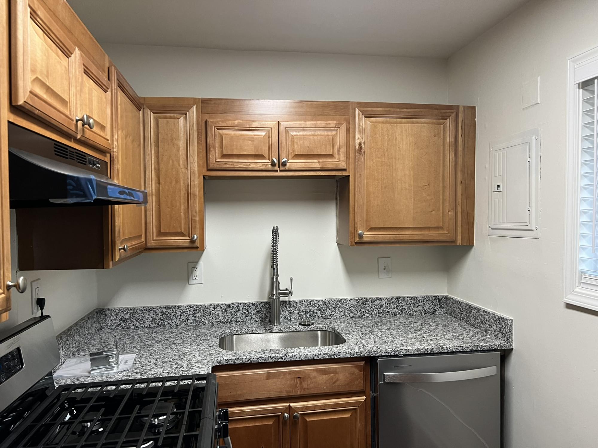 Summit View Apartments – photo 2