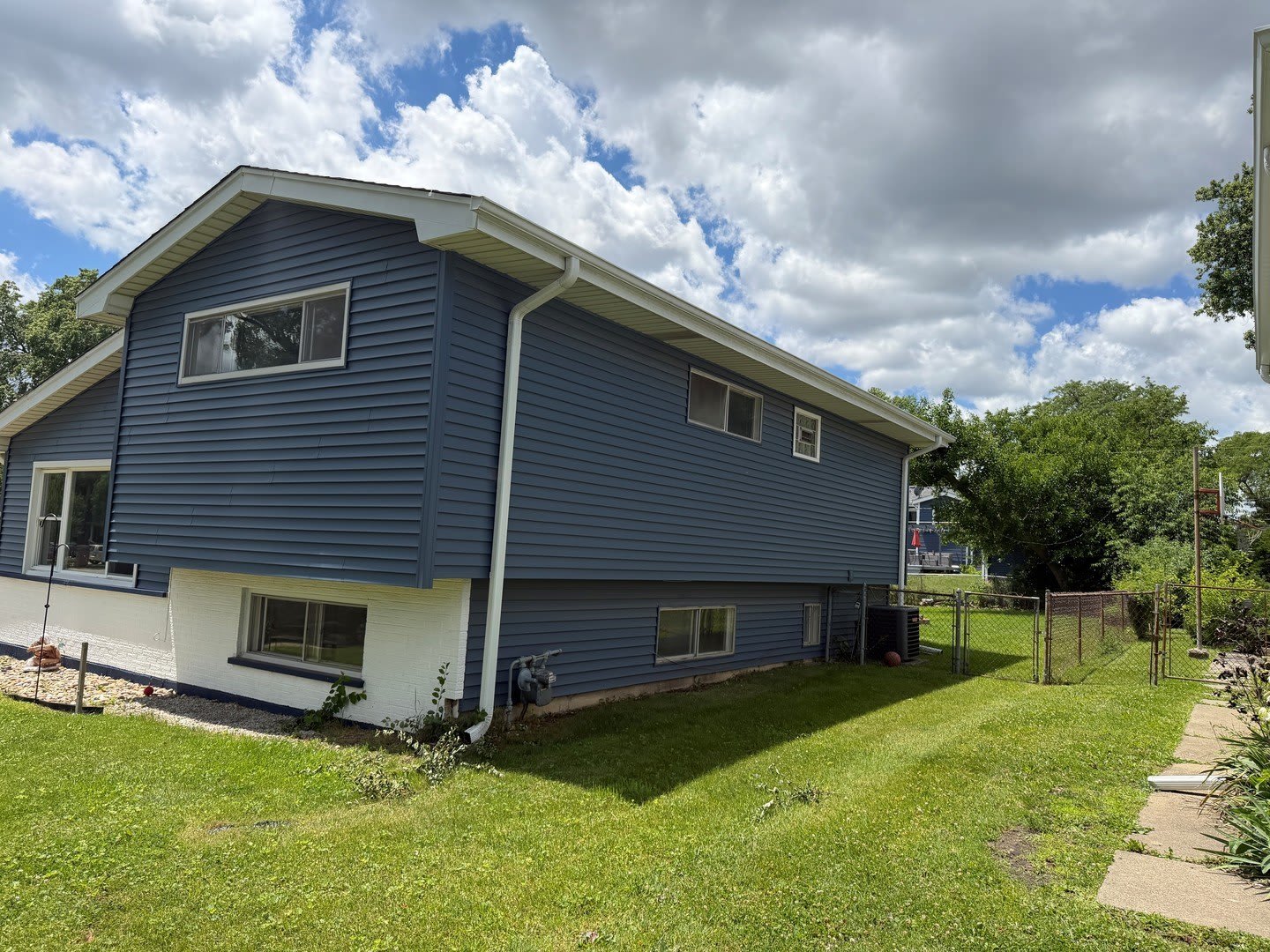 934 S Harvard Avenue – photo 2