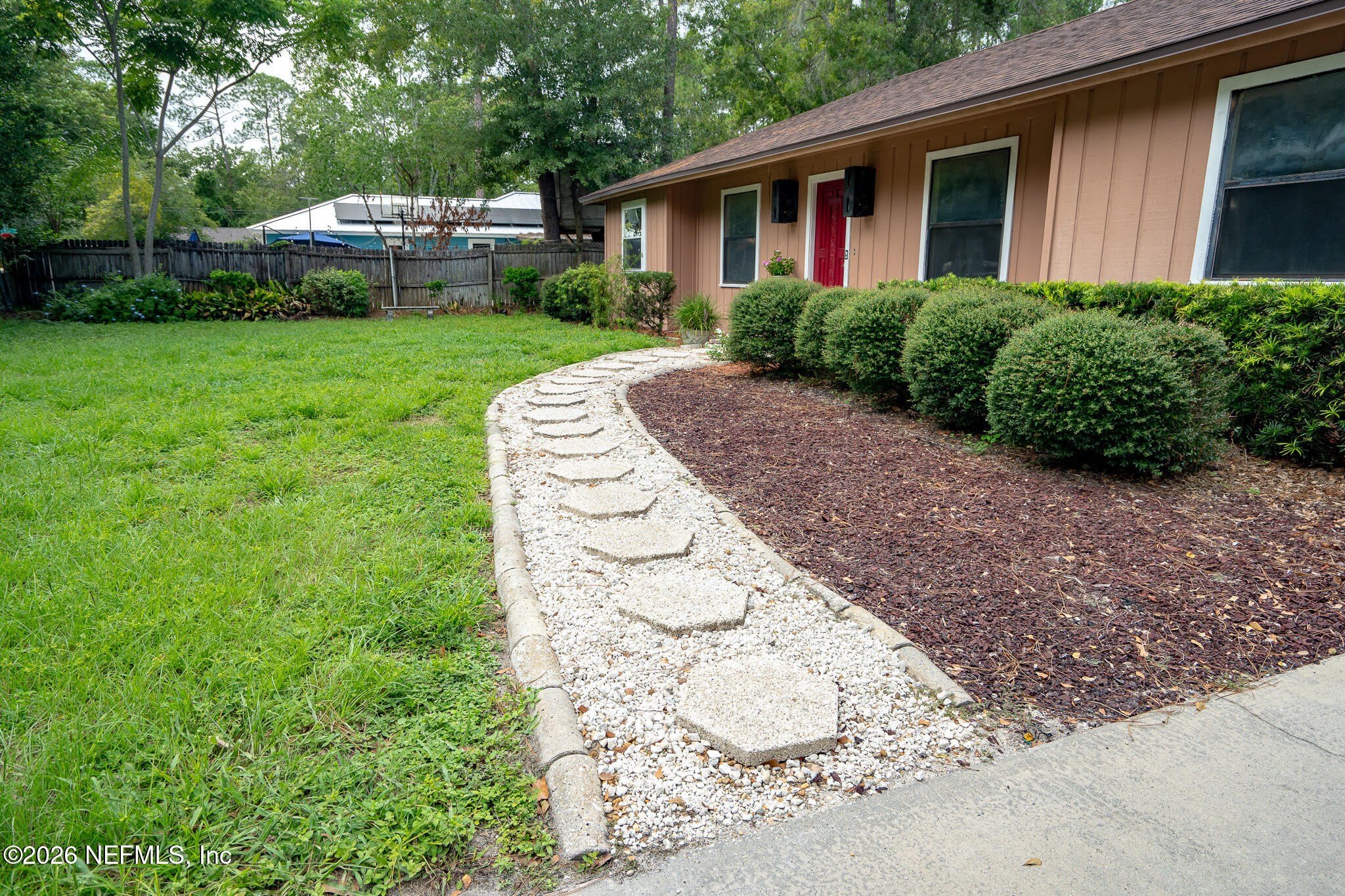 4909 BEIGE Street – photo 4