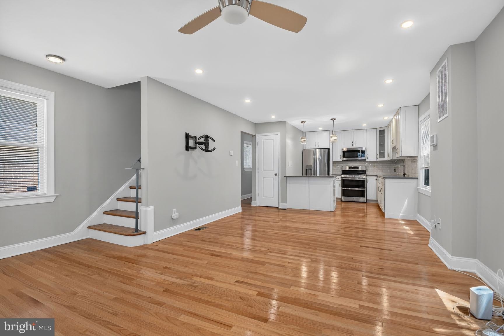 3101 CHESTNUT Street NE – photo 4