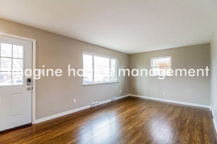 4471 Theodore Avenue – photo 3