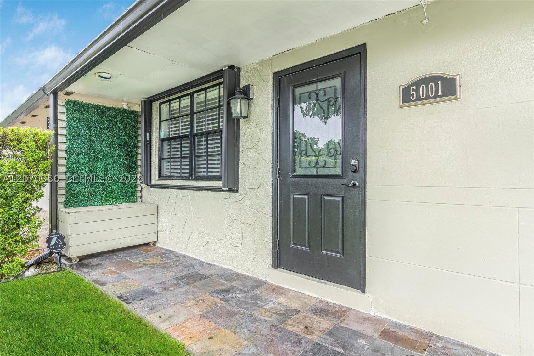 5001 SW 92nd Ter – photo 3