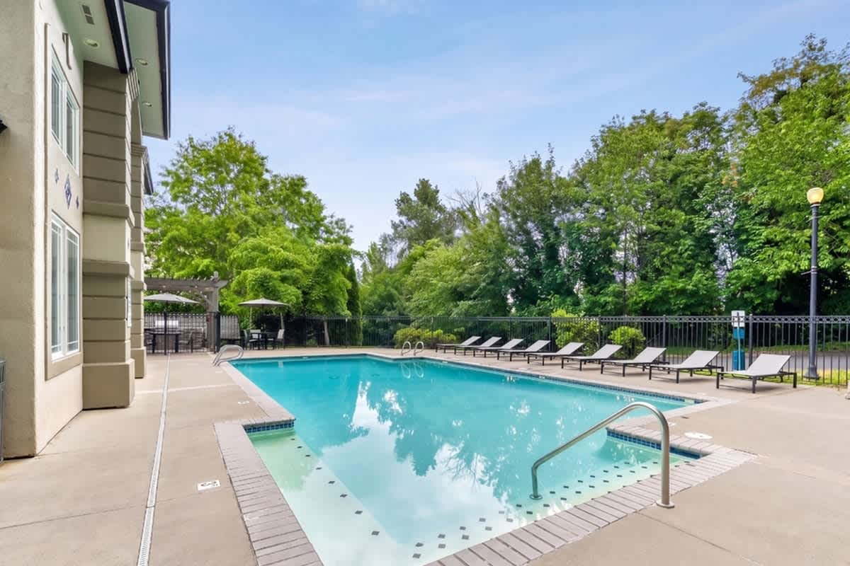 Scott Mountain Apartments – photo 3