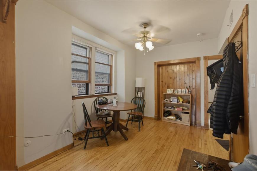 1931 West Evergreen Ave. – photo 4