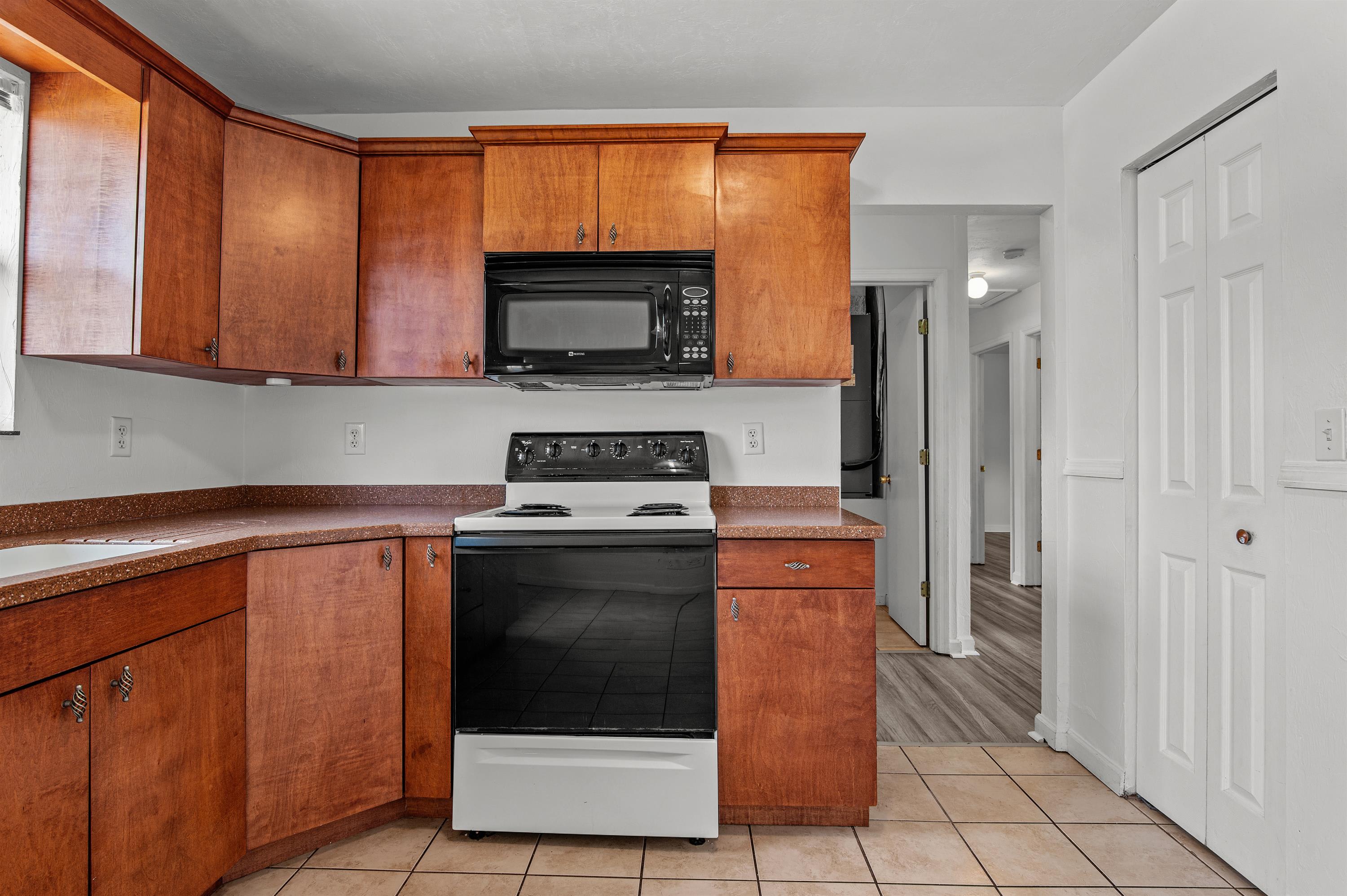612 Santa Barbara Boulevard – photo 5