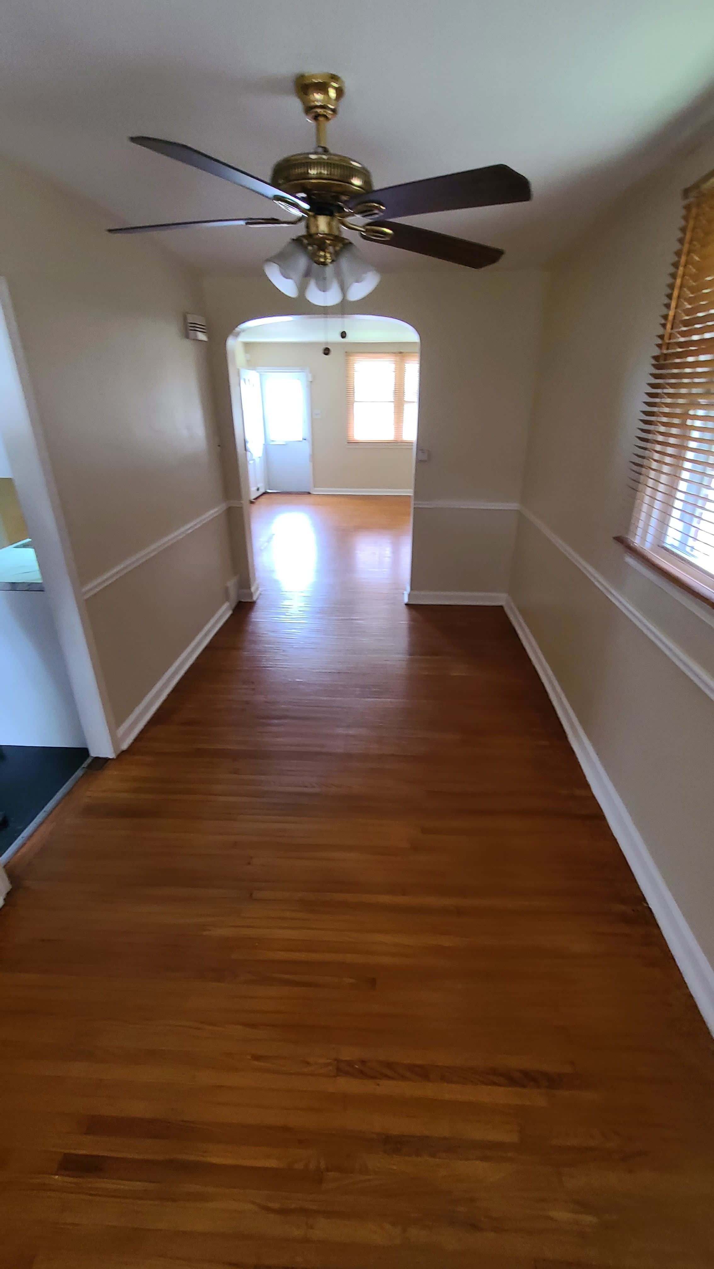 820 E 15th St – photo 5