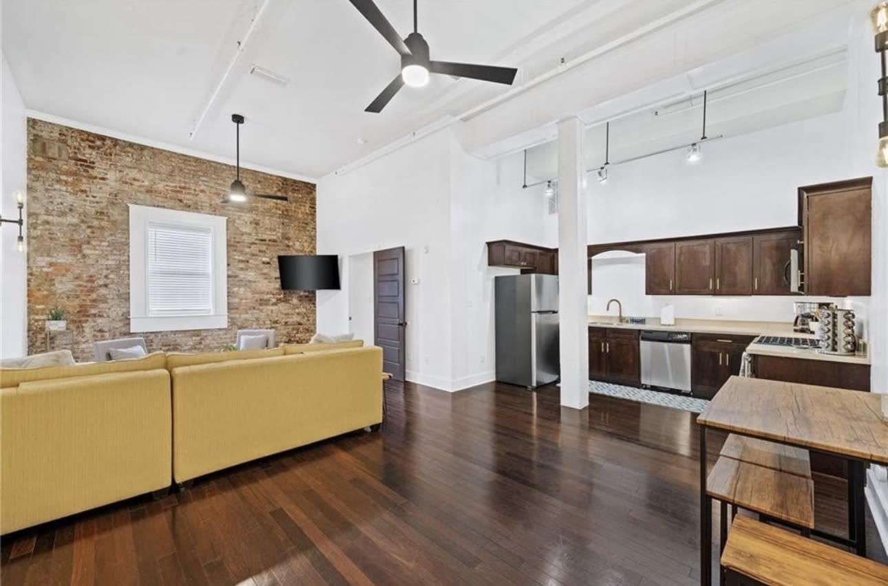 204 Conti Street – photo 4