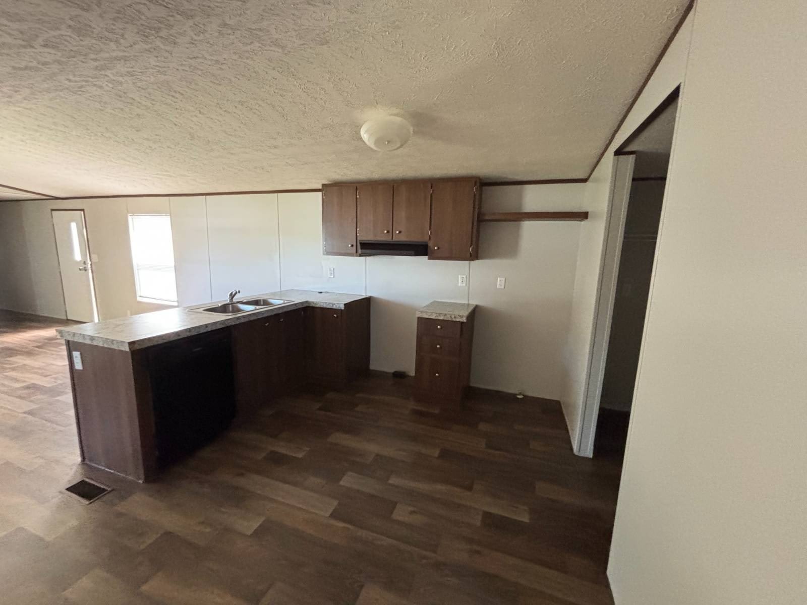 105 Exeter Lane – photo 3