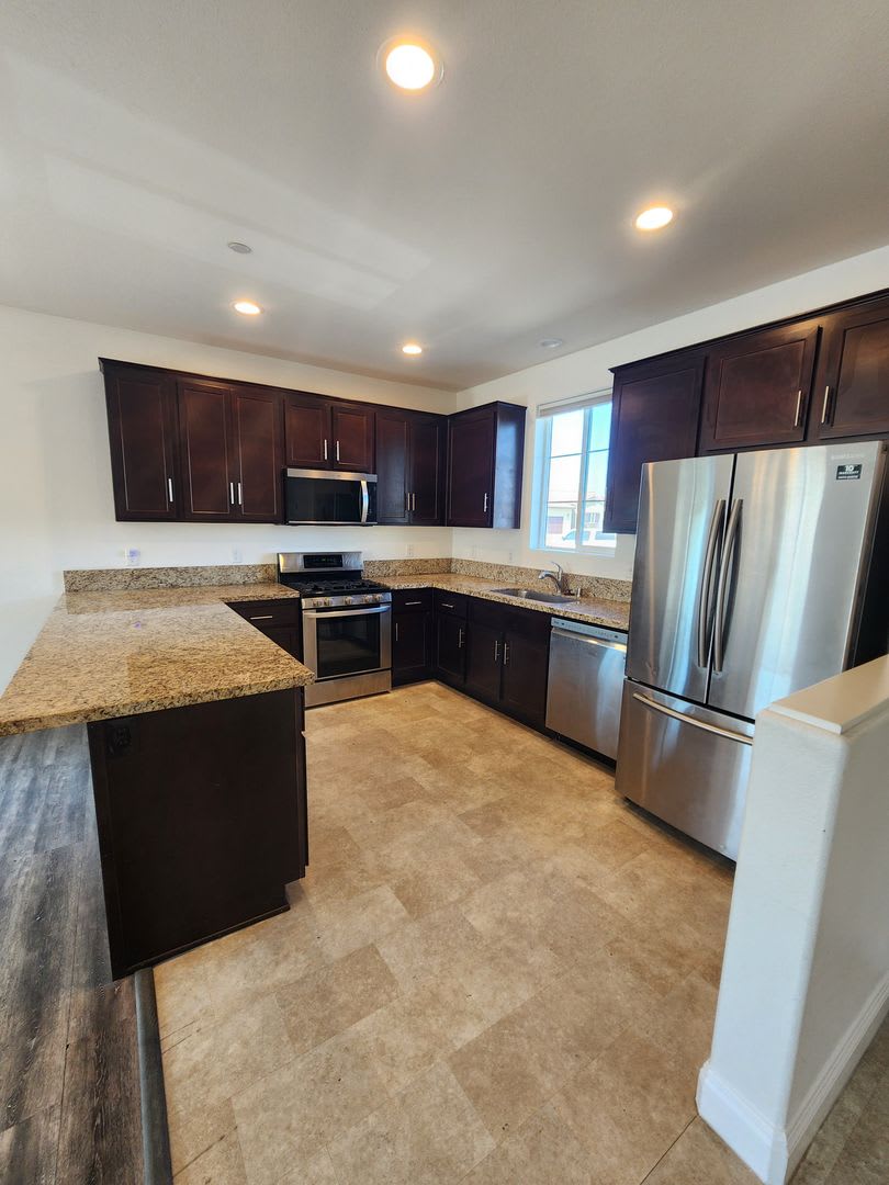 Pets Considered 4 Bed 2 5 Home In Guadalupe – photo 3
