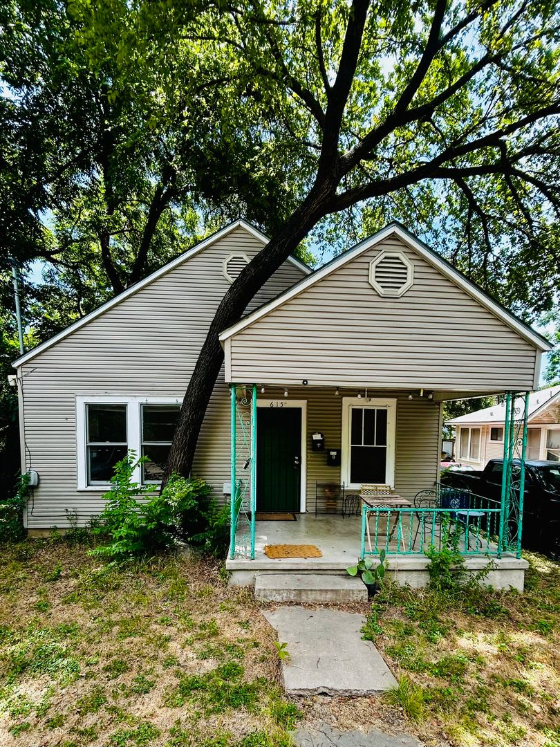 Duplex – photo 1