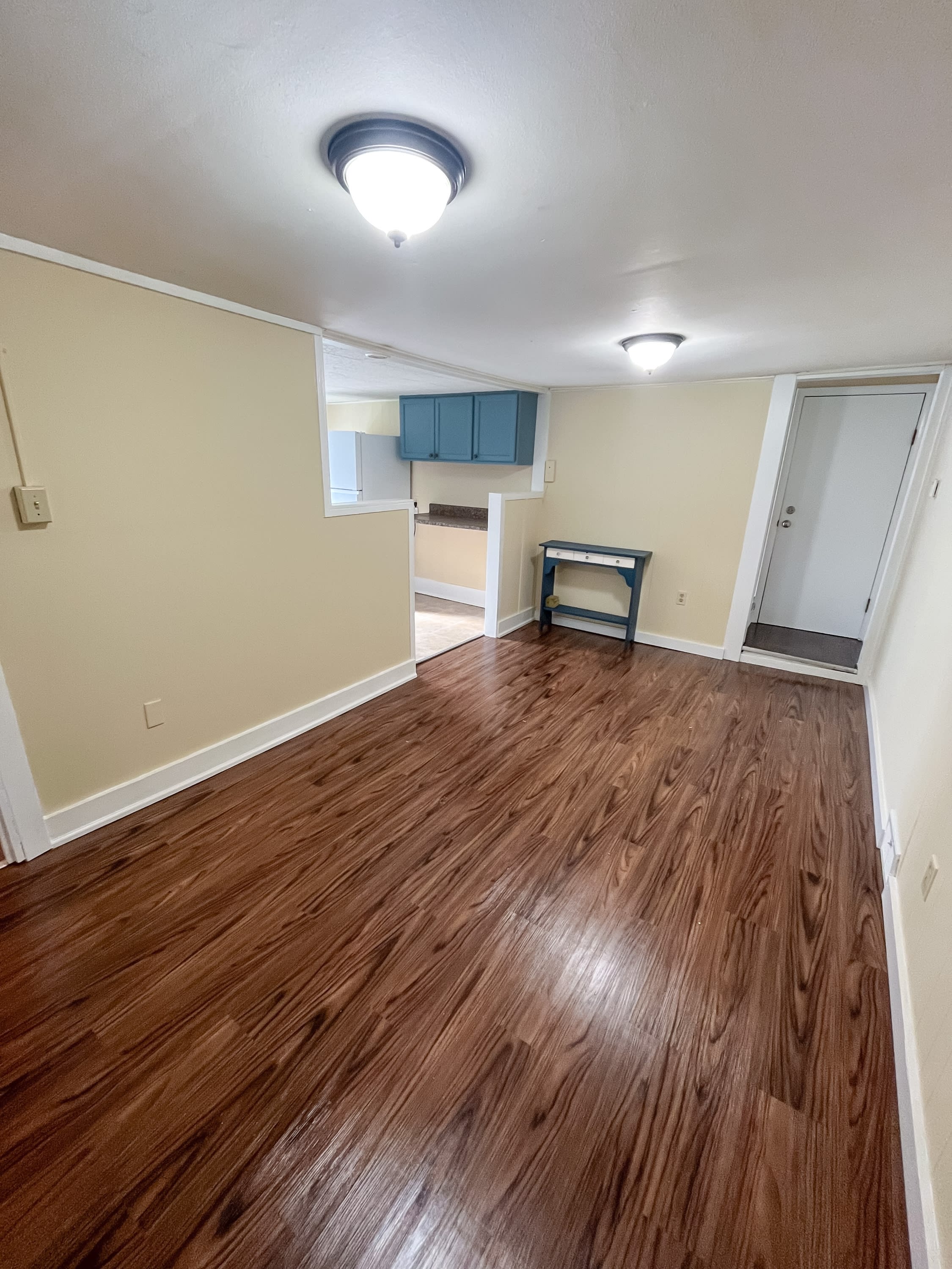 416 Coffeen Street Unit 2 – photo 3