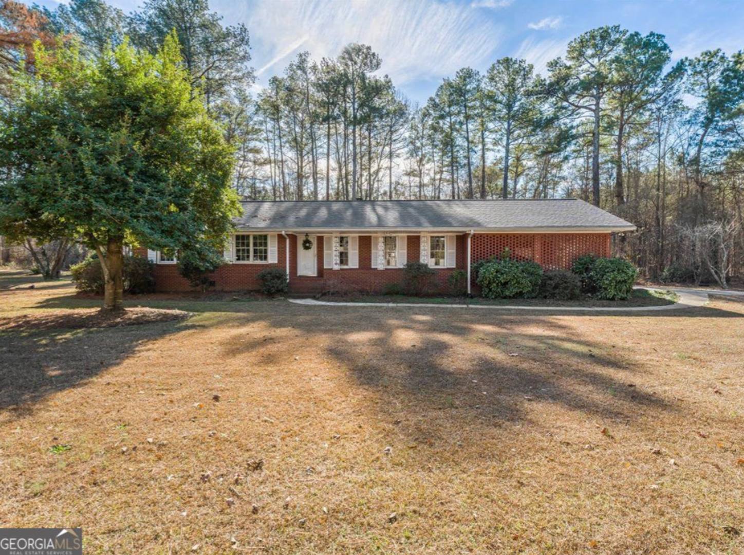 Private Estate Living On 2 7 Wooded Acres In Fayette County – photo 1