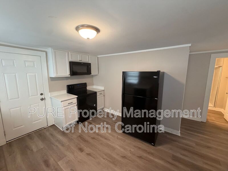 930 Dixie St – photo 4