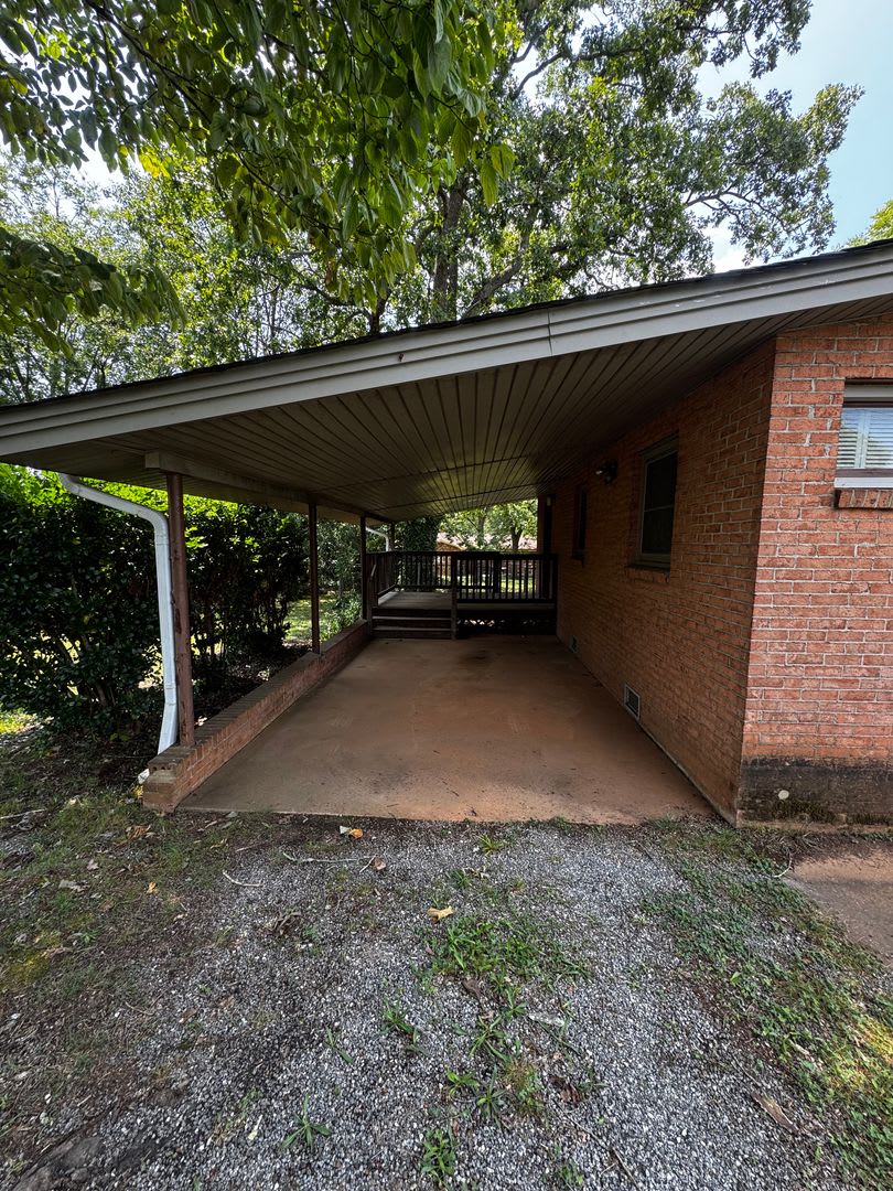 2/1 Duplex with office space in Shelby, NC – photo 2
