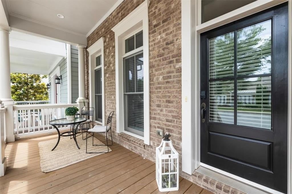 1233 Parkstead Lane – photo 4