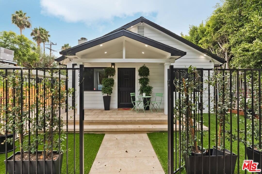 9028 Keith Ave – photo 1
