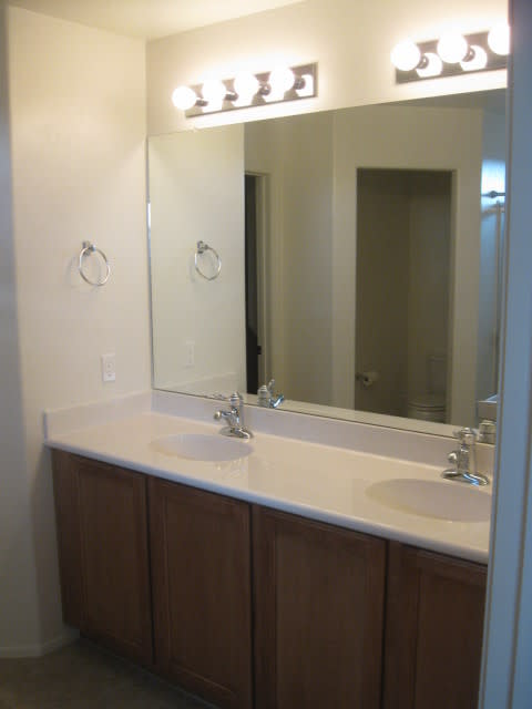 Rancho Sahuarita, 4 Bedroom 3 Bath, Family Room, Granite, Tile Flooring, Flagstone Patio – photo 5