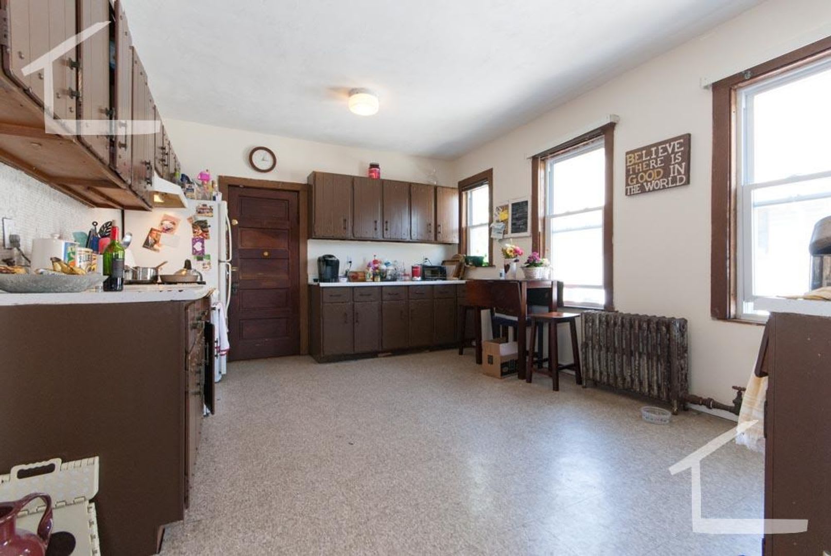 Huge 4 bed in Oak Square – photo 2