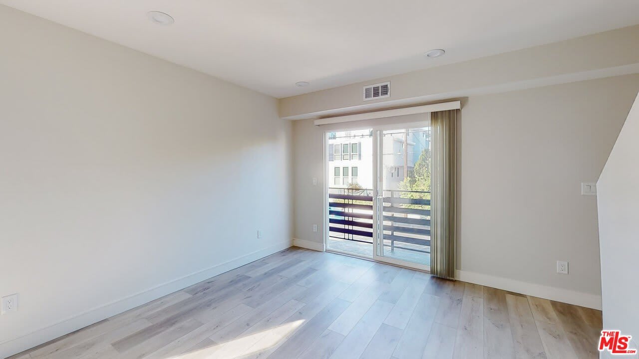 237 Rosemont Ave – photo 3