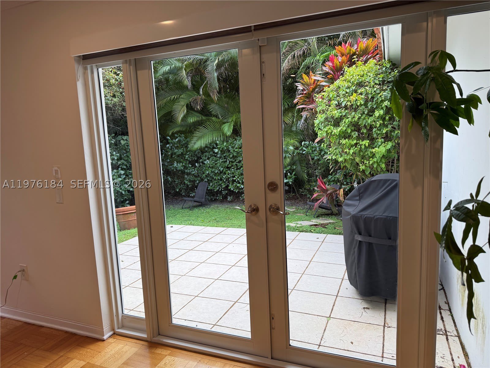 1428 Ortega Ave – photo 4