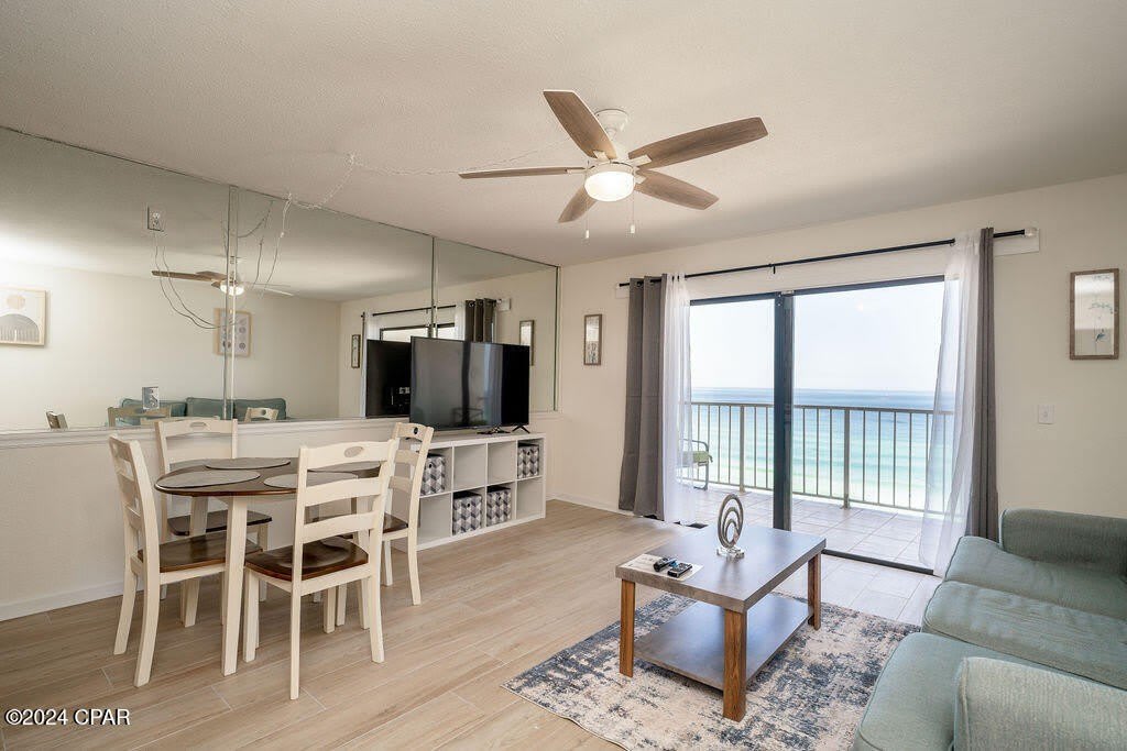 8743 Thomas Drive – photo 2