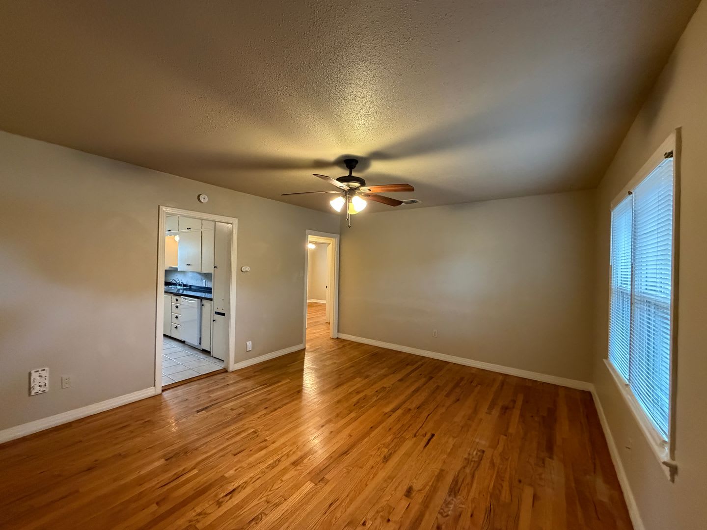 1210 Cottonwood Avenue – photo 4
