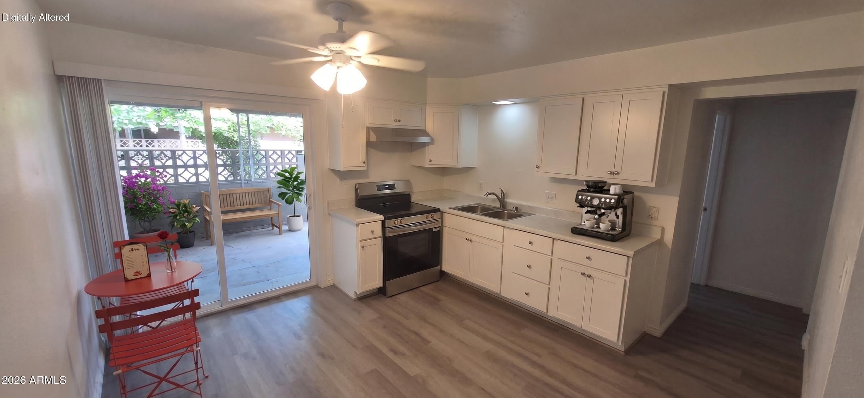 3133 E Glenrosa Avenue – photo 3