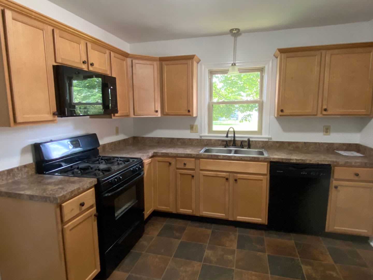 Cape Cod Home with Covered Car Port – photo 4