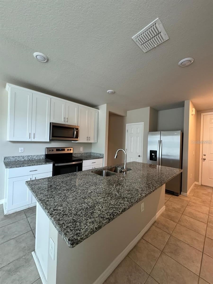 1868 CARNOSTIE Road – photo 4
