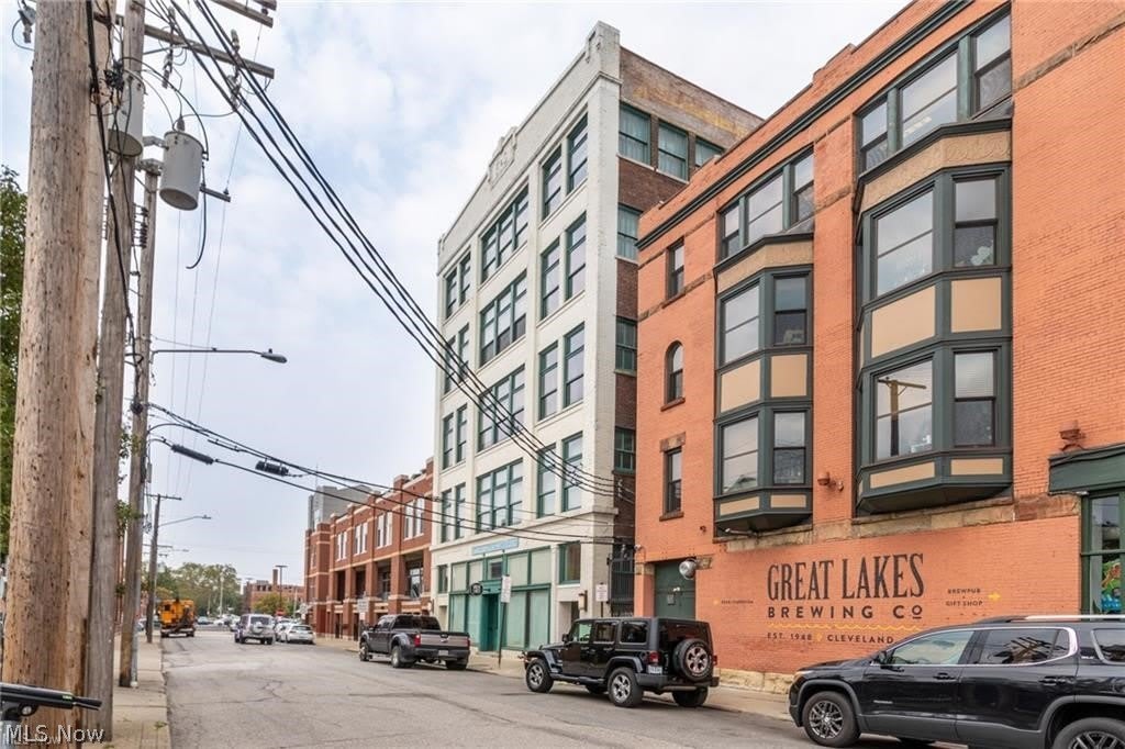 1951 W 26th Street – photo 2