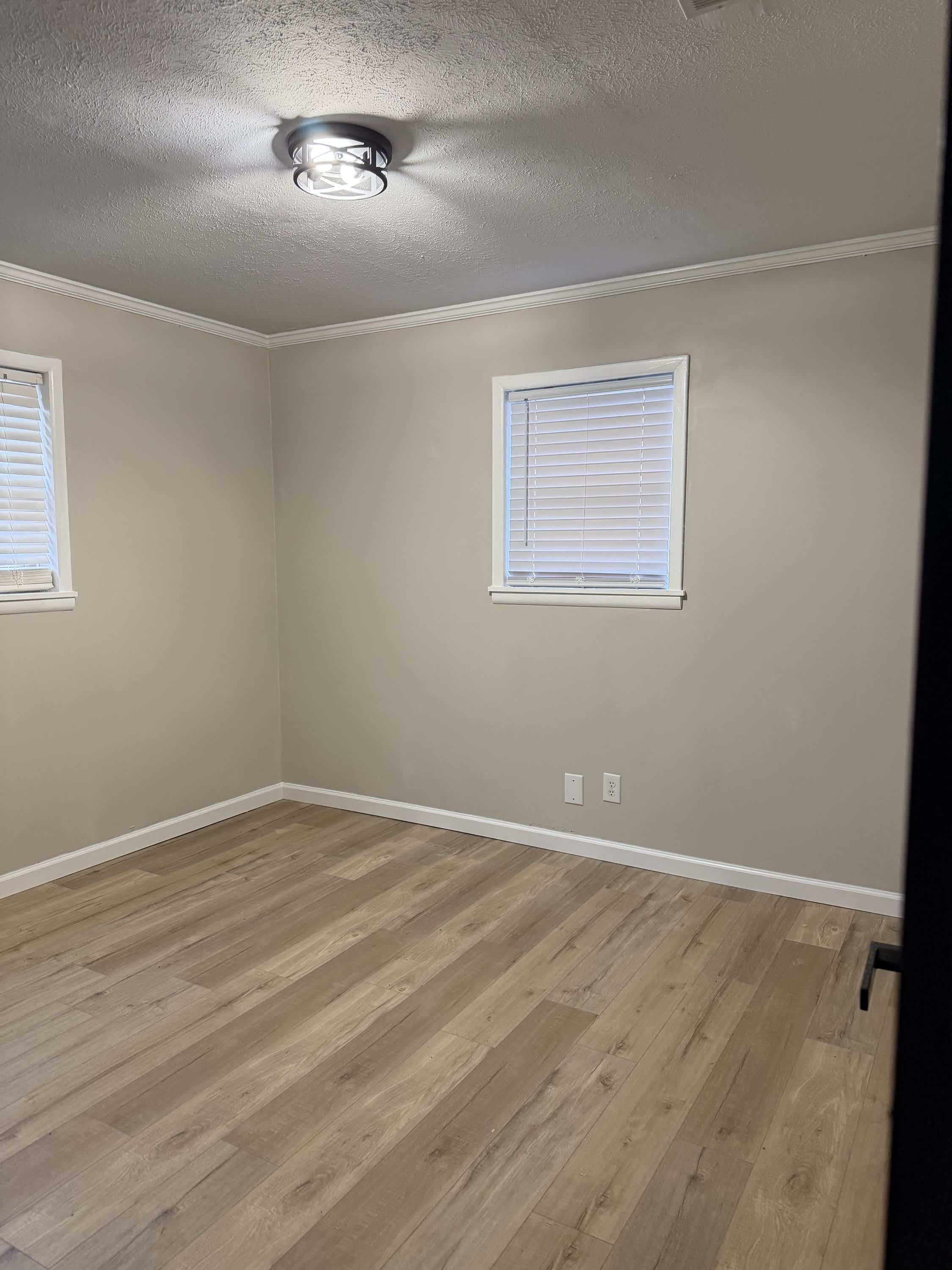 2559 Saint Clair Street – photo 4
