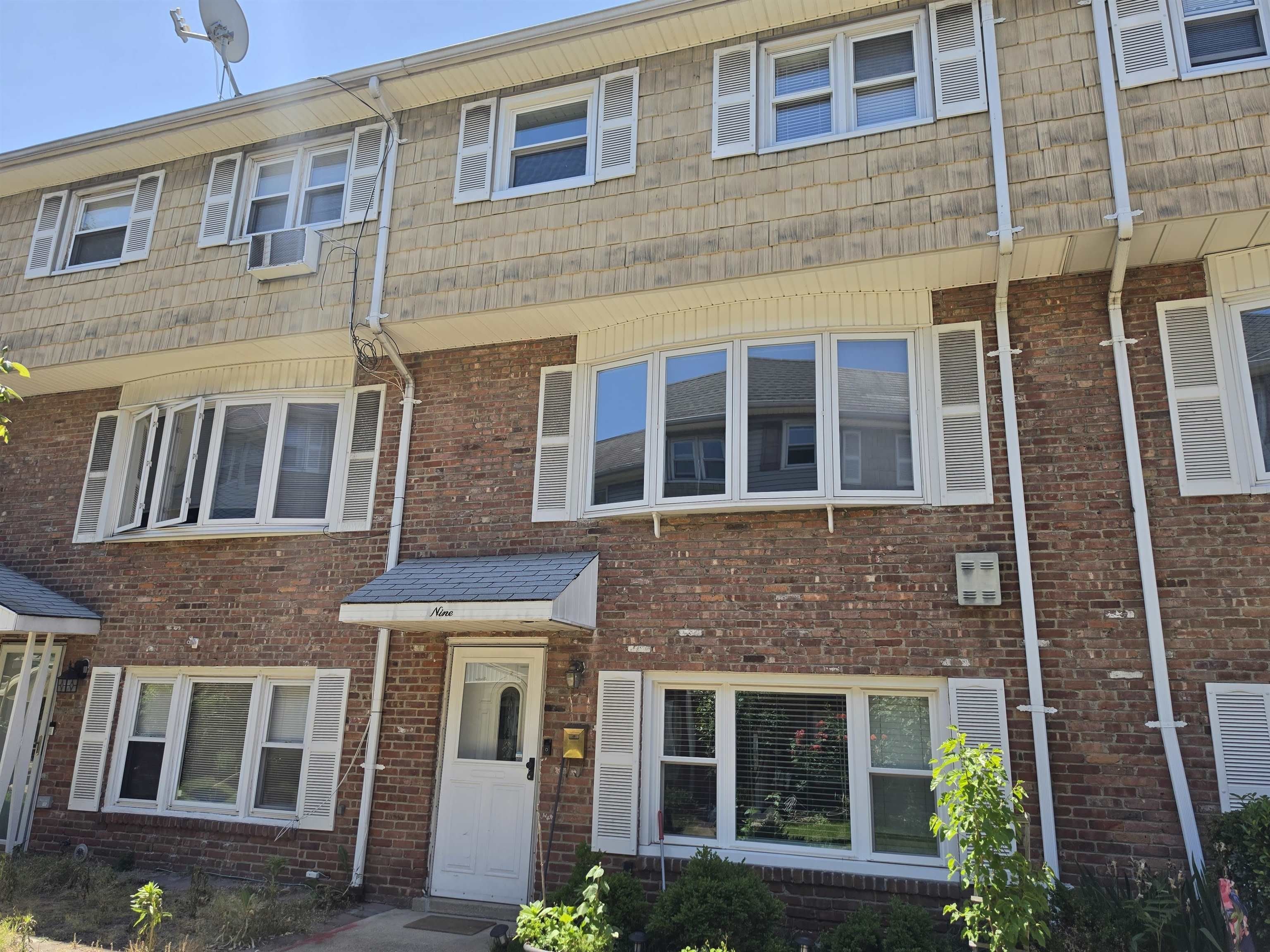 9 ELNA CT – photo 2