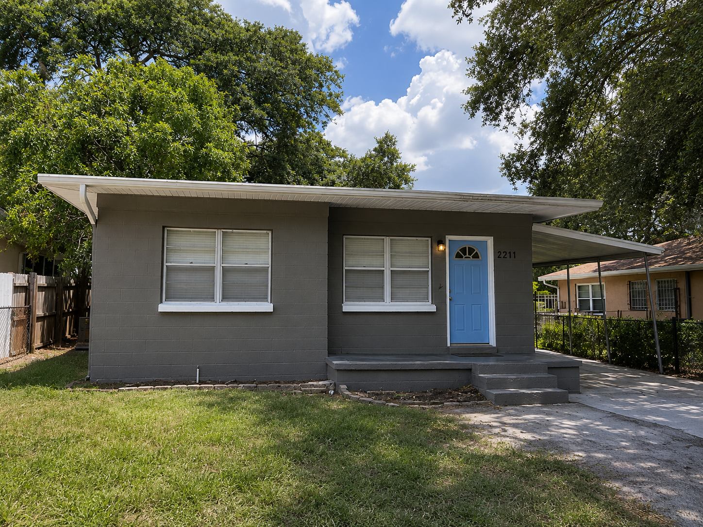 2211 W. Woodlawn Ave. – photo 1