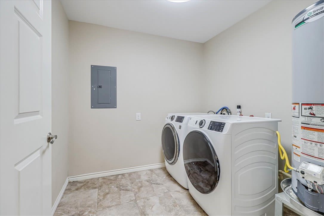 2111 E Lott Avenue – photo 5