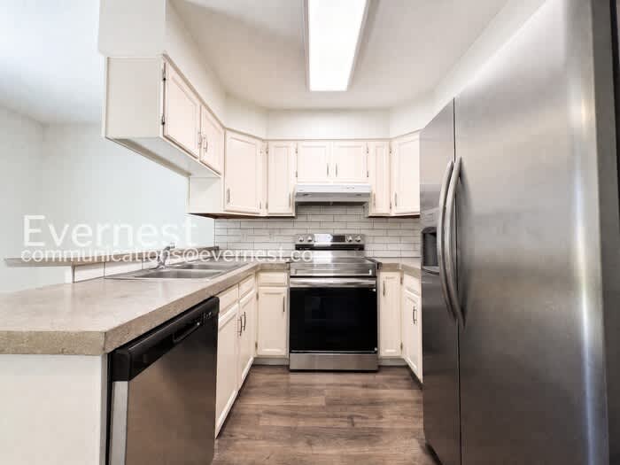 2701 East Nichols Circle – photo 2