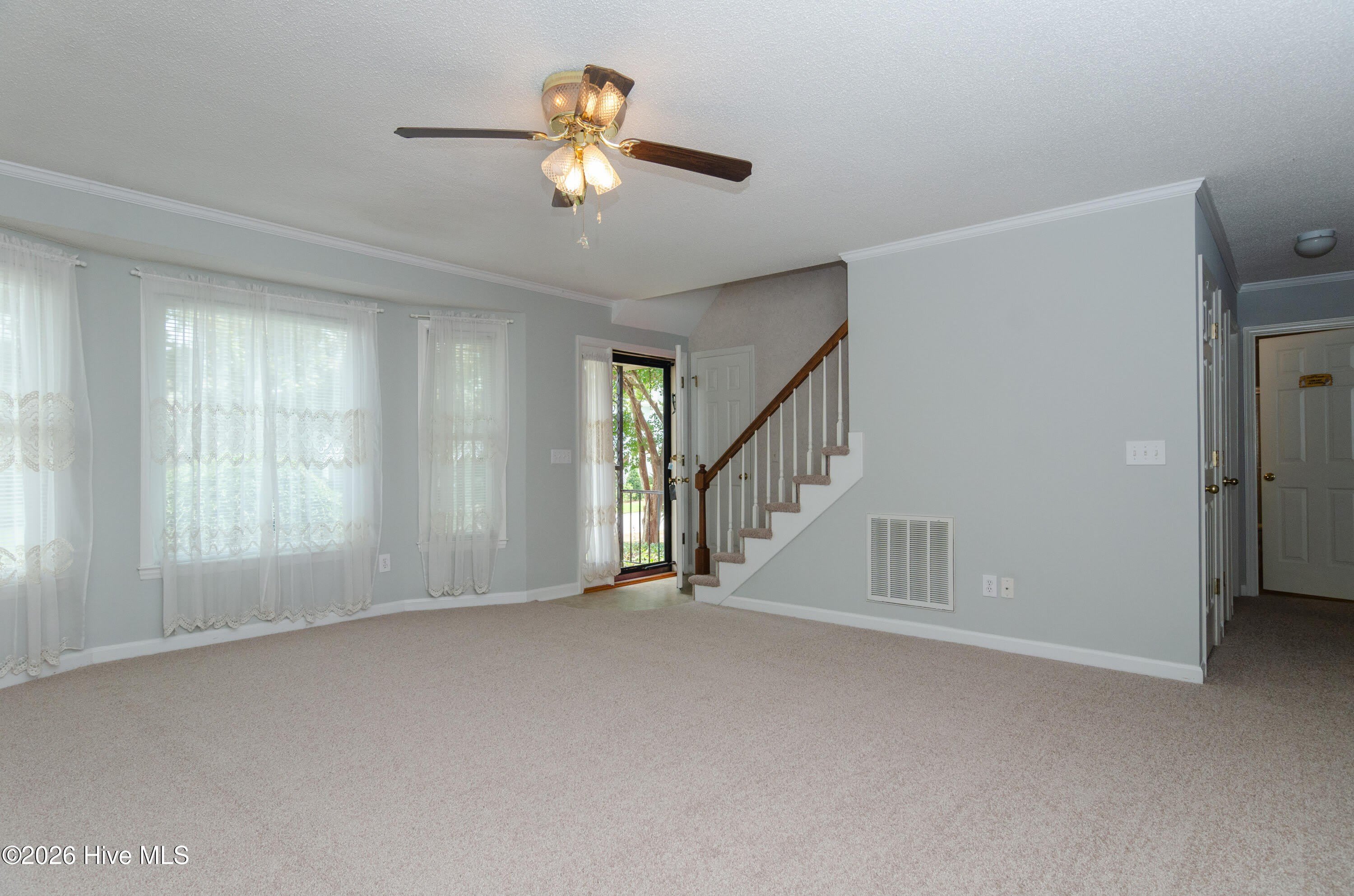 717 Sloop Pointe Lane – photo 2
