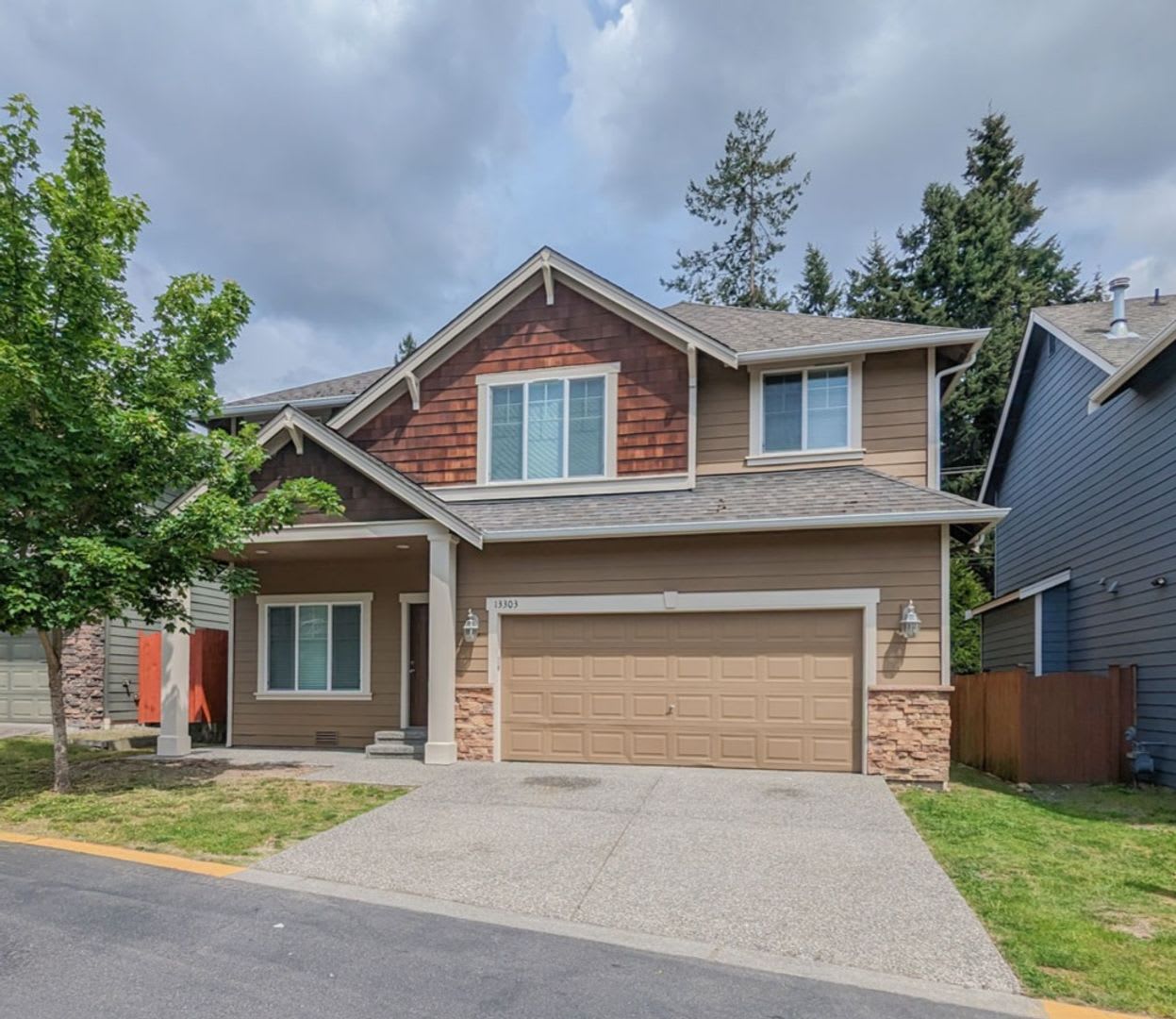 **Move-In Special**Beautiful updated 5bd/2.5ba home is move in ready! – photo 1